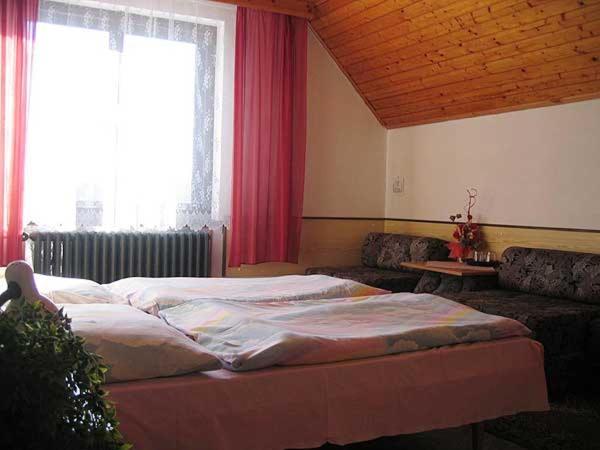 Pension Maan Tatranska Strba Esterno foto